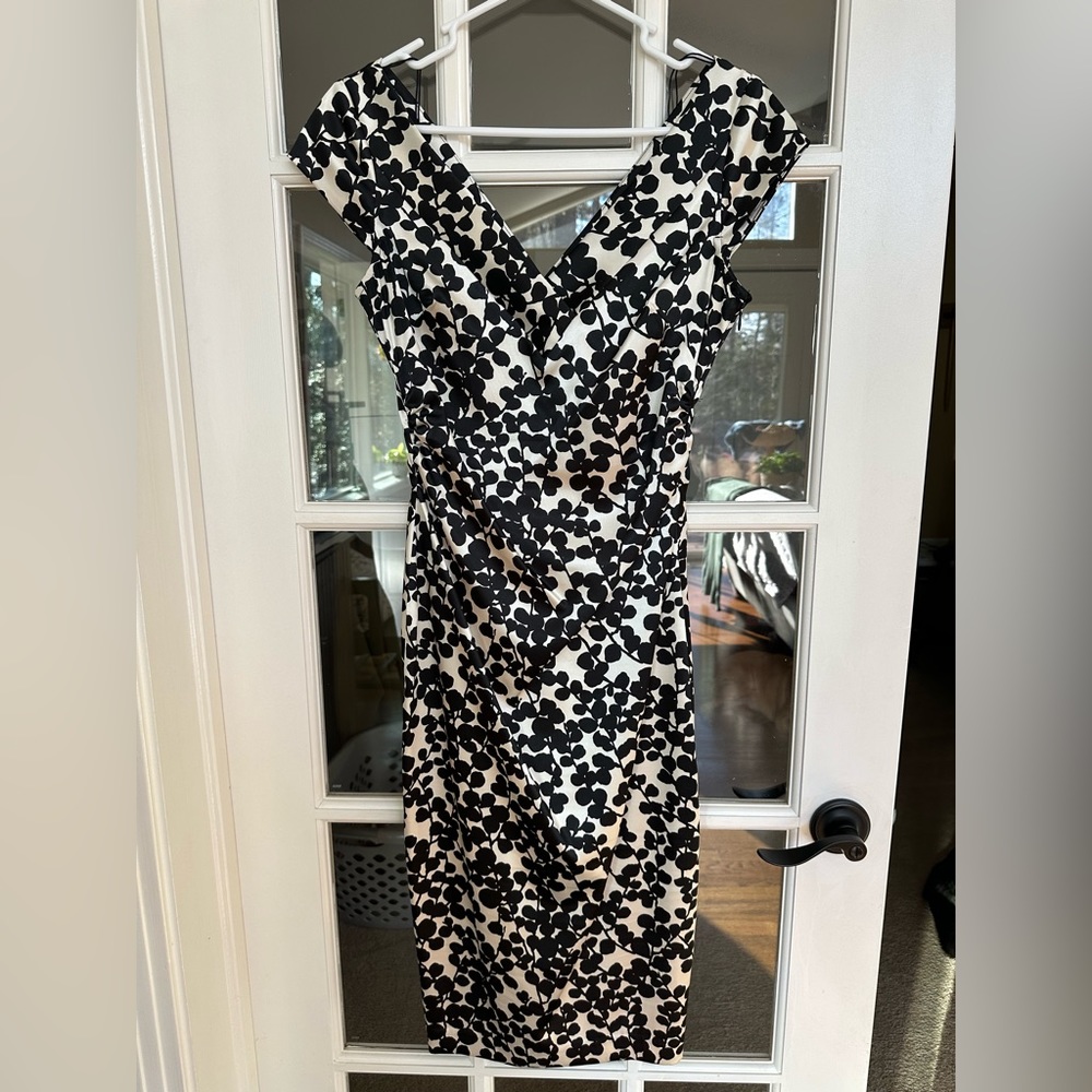 Maggy London Vintage style v-neck satin dress